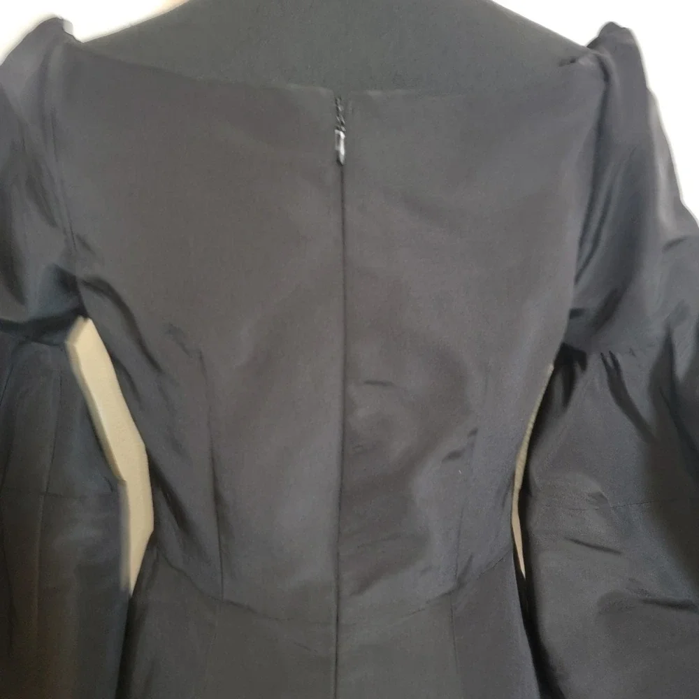 Carolina‎ Herrera Black Silk Lined Puff Balloon Bell Sleeve Knee Length USA Sz 8